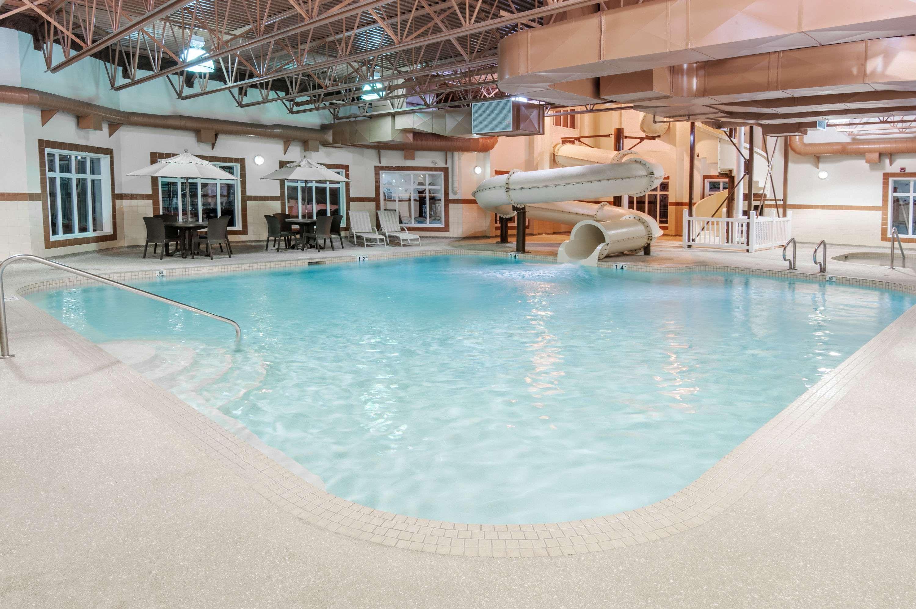 Ramada By Wyndham Drumheller Hotel & Suites Eksteriør bilde