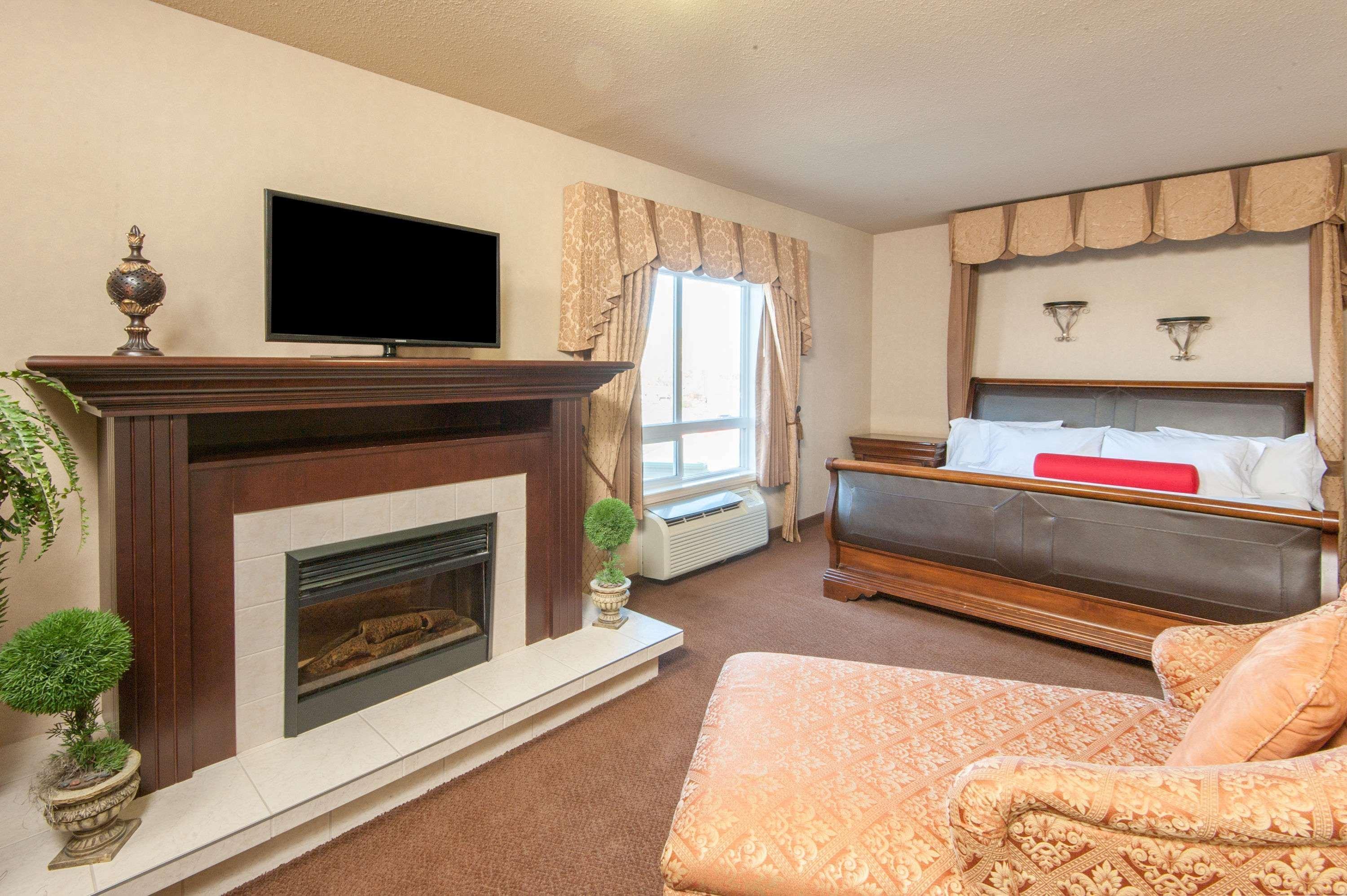 Ramada By Wyndham Drumheller Hotel & Suites Eksteriør bilde